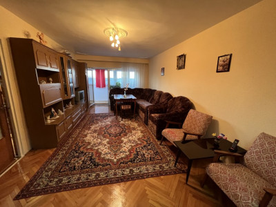 Apartament de vanzare 3 camere 2 bai pivnita zona Centrala Sibiu