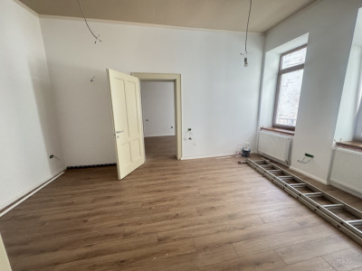 Apartament cu 3 camere 65 mpu etaj 1 Centrul Istoric-Balcescu Sibiu