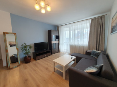 Apartament cu 2 camere si balcon disponibil imediat pe Mihai Viteazul