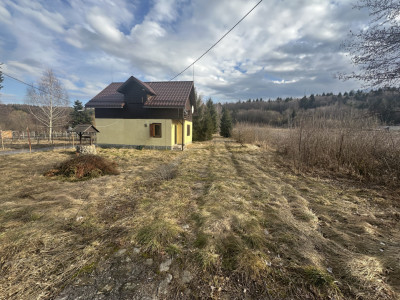 Casa de vânzare in stațiunea climaterică Sâmbăta de Sus județul Brașov