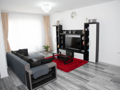 Apartament 3 camere modern si spatios - terasa 12 mp si loc de parcare