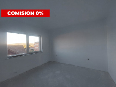 Apartament decomandat 2 camere 50 mp utili parter parcare Sebes Alba