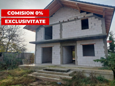 Casa 5 camere P+1E 198 mp utili 2 terase curte Barabant Alba Iulia