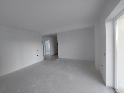 Apartament decomandat 3 camere 67mpu terasa parcare privata Sebes Alba