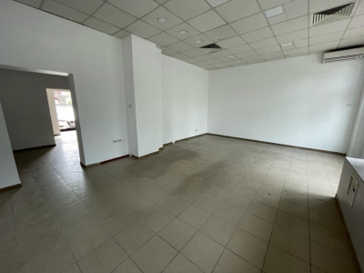 Spatiu comercial cu 3 camere 74 mpu pe Bulevardul Victoriei Sibiu