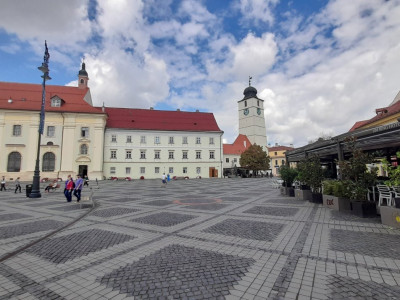 Restaurant de inchiriat cu terasa in Piata Mare din Sibiu