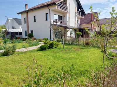 Casa de inchiriat cu 5 camere si 780 mp gradina langa padure in Sibiu