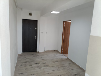 Apartament decomandat 3 camere 44 mpu etaj intermediar Sebes Alba