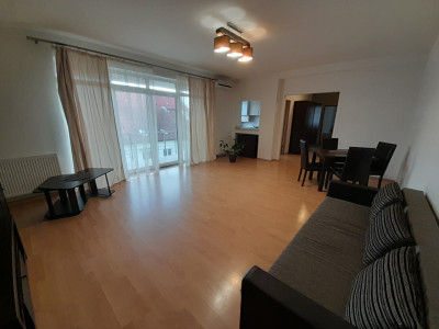 Prima inchiriere! Apartament 90 mpu 3 camere si parcare Strand Sibiu