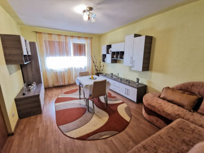 Apartament mobilat si utilat cu 2 camere decomandate zona Vasile Aaron
