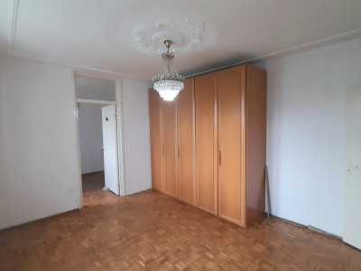 Apartament de vanzare 2 camere balcon Sibiu zona Mihai Viteazu