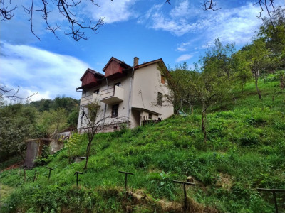 Cabana de vanzare in Ciuleni-Toplita langa lacul Cincis