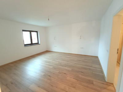 Spatiu de birouri 10 camere - zona Calea Poplacii - disponibil imediat