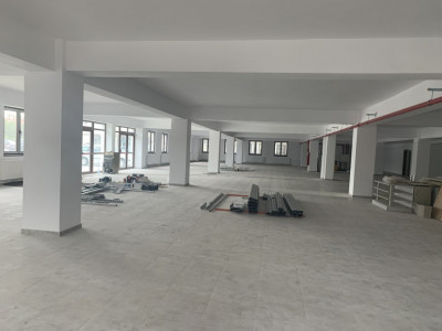 Spatiu comercial de inchiriat de 600 mp zona Centrala in Sibiu