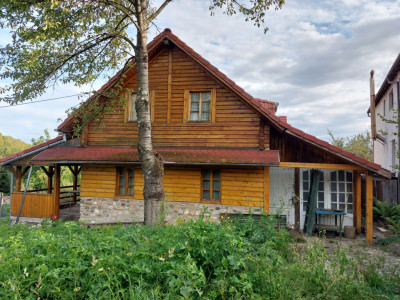 Casa de vacanta structura caramida si lemn 105 mpu 723  teren Tocile