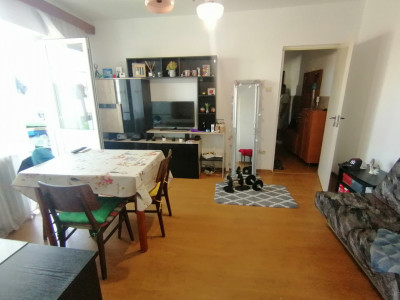 Apartament 2 camere de vanzare mobilat balcon zona Mihai Viteazu Sibiu