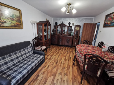 Apartament cu 3 camere 2 bai in zona Turnisor din Sibiu