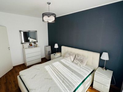 Apartament la etajul 1 cu 3 camere balcon parcare si boxa Avantgarden