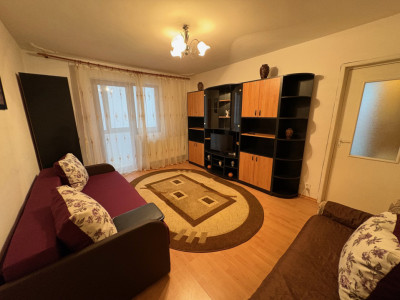 Apartament de inchiriat 3 camere decomandate 56 mpu Vasile Aaron Sibiu