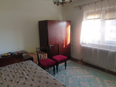 Apartament 3 camere 64 mp utili mobilat utilat balcon 3 mp Sebes Alba