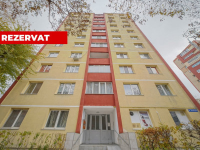 Vânzare apartament cu 3 camere, strada Brandușelor, zona Florilor