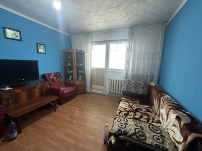 Apartament de vanzare 2 camere 49 mp utili zona 13 Decembrie