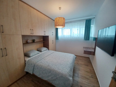 Apartament de inchiriat cu 3 camere si balcon langa centru