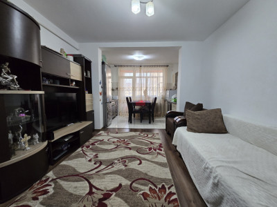 Apartament decomandat 3 camere 2 bai balcon etaj 1 Arhitectilor Sibiu