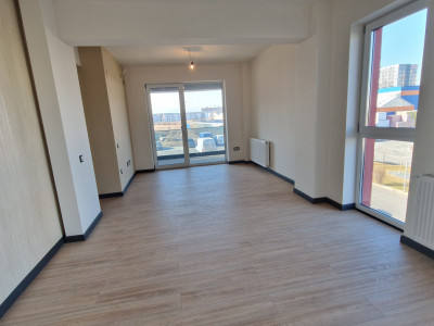 Apartament 2 camere de vanzare etajul 1 cu 2 parcari Doamna Stanca