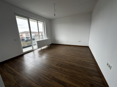 Apartament 2 camere decomandate balcon loc de parcare orientare sudica