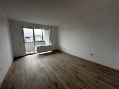 COMISION 0 - Apartament 2 camere decomandate de vanzare balcon 71 mpu