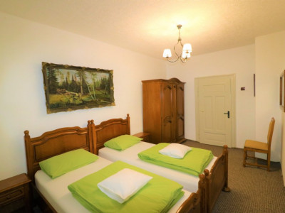 Hoteluri de vanzare Cisnadie imagine mica 48