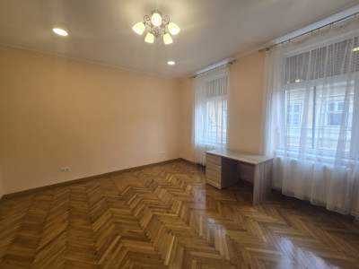 Spatii birouri de inchiriat Sibiu Centrul Istoric imagine mica 4