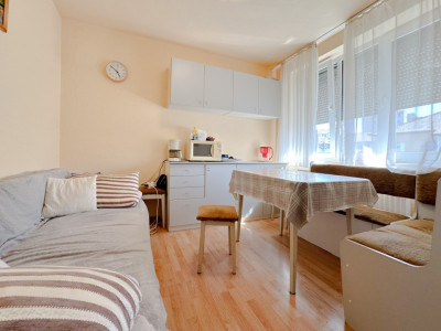 Apartament de vanzare 2 camere 48mp mobilat utilat zona Mihai Viteazul