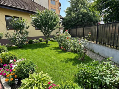 Casa individuala 8 camere curte libera 300mp zona Calea Poplacii Sibiu
