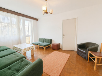 Zona Dioda/ANAF/Finante  Apartament cu 3 camere si balcon