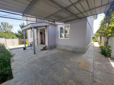 Casa de vanzare teren 950 mp deschidere 21 m zona Calea Poplacii Sibiu