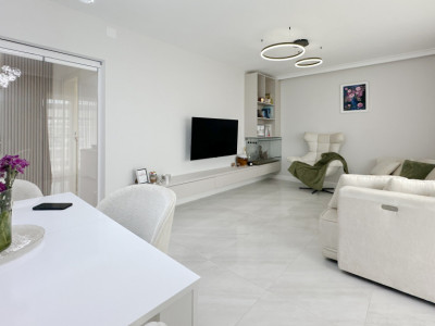 Apartament cu 2 camere de vanzarem si parcare in Cartier Soporului