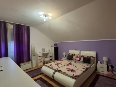 Apartament 3 camere de vanzare decomandat 98 mp zona Selimbar Sibiu