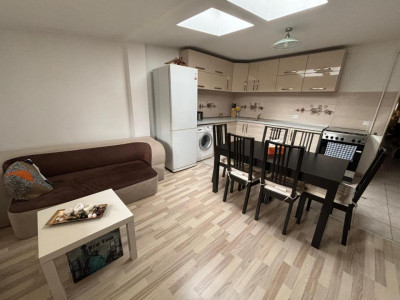 Apartament decomandat  3 camere de vanzare  langa Parcul Belvedere