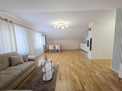 Casa de locuit + spatiu comercial de vanzare in Cisnadie