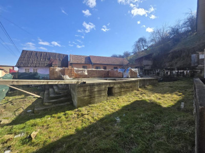 Teren de vanzare intravilan 436mp fundatie si cu proiect casa Rasinari