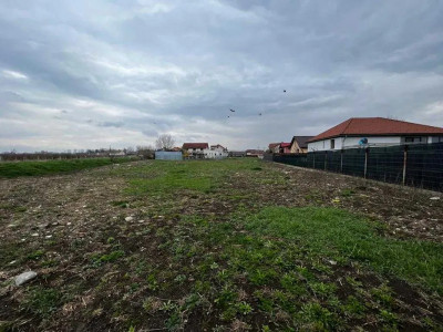 Teren intravilan de vanzare cu PUZ aprobat vedere la padure Sibiu