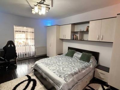 Apartament la casa + pivnita 93 mp utili de vanzare  Centrul Istoric