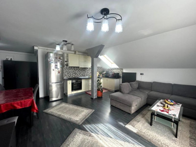 Apartament 3 camere de vanzare decomandat 72 mp zona Brana Selimbar