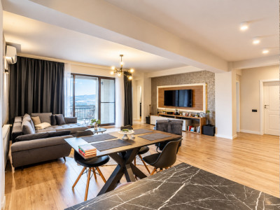 Apartament 3 camere finisaje premim cu priveliste spre oras Iris