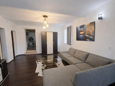 Constantin Noica - Apartament de vanzare 3 camere 2 bai gradina