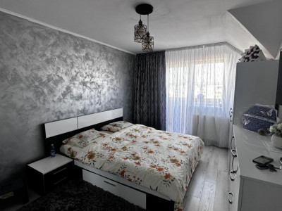 Apartament de vanzare 3 camere decomandate loc parcare Selimbar