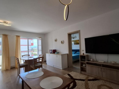 Apartament 2 camere de vanzare decomandat 40 mp zona Calea Surii Mici