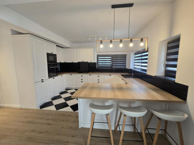 Casa de inchiriat 144 mpu 5 camere 2 bai 2 locuri parcare Selimbar